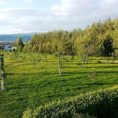 Weekend House Дом отдыха *