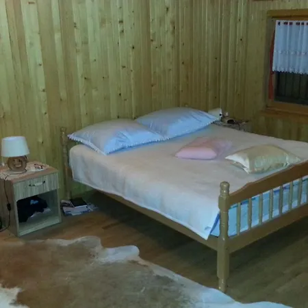 Дом отдыха Weekend House
