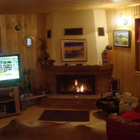 Weekend House Ливно