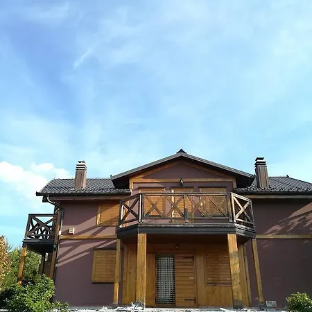 Weekend House Дом отдыха